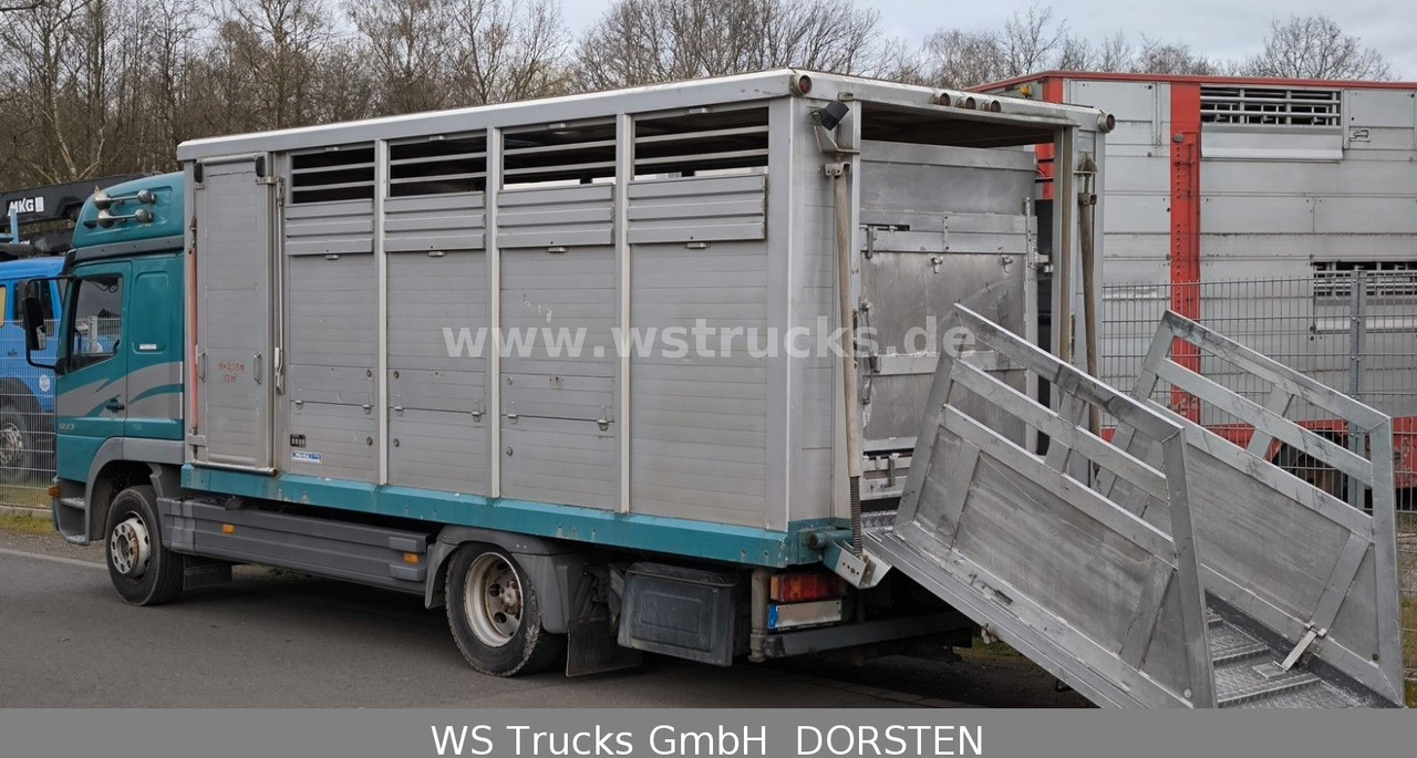 Mercedes-Benz Atego 1223 1 Stock Hohe Gitter Viehtransporter - משאית סוסים: תמונה 5 Mercedes-Benz Atego 1223 1 Stock Hohe Gitter Viehtransporter - משאית סוסים: תמונה 5