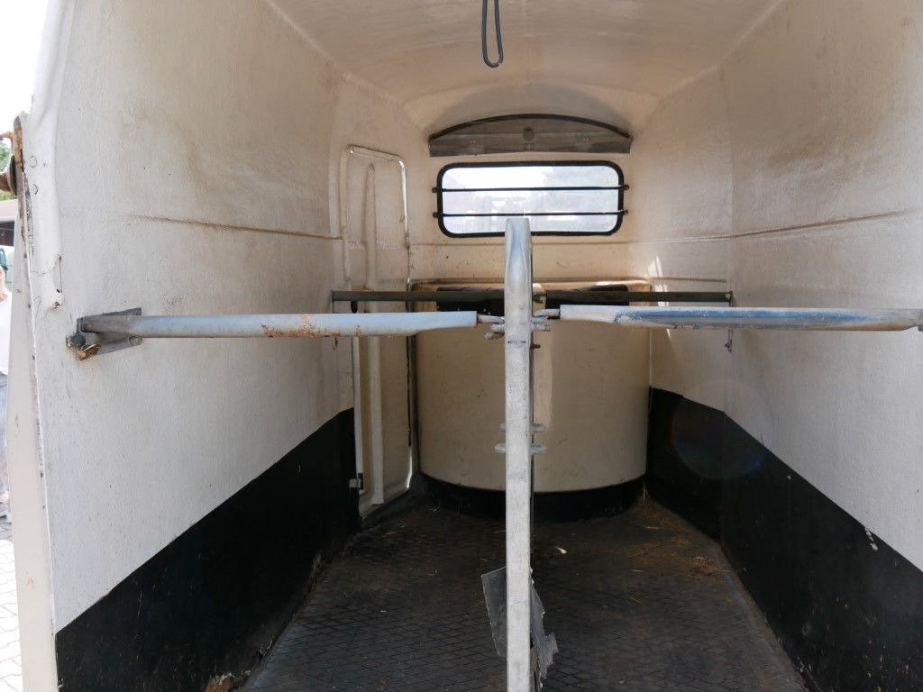 Westfalia Vollpoly 2 Pferde mit Sattelkammer - קרון נגרר לסוסים: תמונה 3 Westfalia Vollpoly 2 Pferde mit Sattelkammer - קרון נגרר לסוסים: תמונה 3