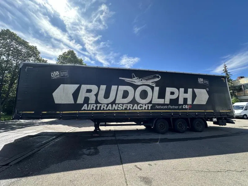 Kögel MEGA Tautliner mit ROLLENBETT Flughafentr. MEGA Tautliner mit ROLLENBETT Flughafentr. - סמיטריילר בתיבה סגורה: תמונה 2 Kögel MEGA Tautliner mit ROLLENBETT Flughafentr. MEGA Tautliner mit ROLLENBETT Flughafentr. - סמיטריילר בתיבה סגורה: תמונה 2