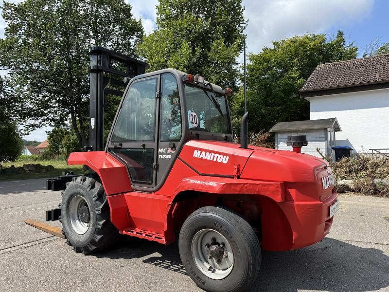 Manitou MC 50 Turbo 5 to Geländestapler Seitenschieb Kabine - מלגזה: תמונה 3 Manitou MC 50 Turbo 5 to Geländestapler Seitenschieb Kabine - מלגזה: תמונה 3