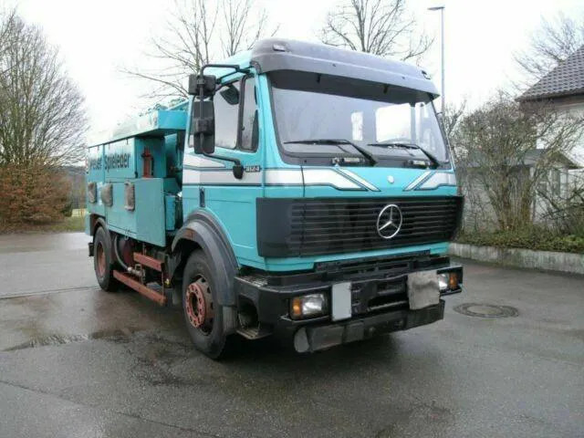 Mercedes-Benz ASSMANN SAUG SPÜL A3 TANK +KOMBIFZ f. Diesel/ Heizöl - משאית ואקום: תמונה 2 Mercedes-Benz ASSMANN SAUG SPÜL A3 TANK +KOMBIFZ f. Diesel/ Heizöl - משאית ואקום: תמונה 2