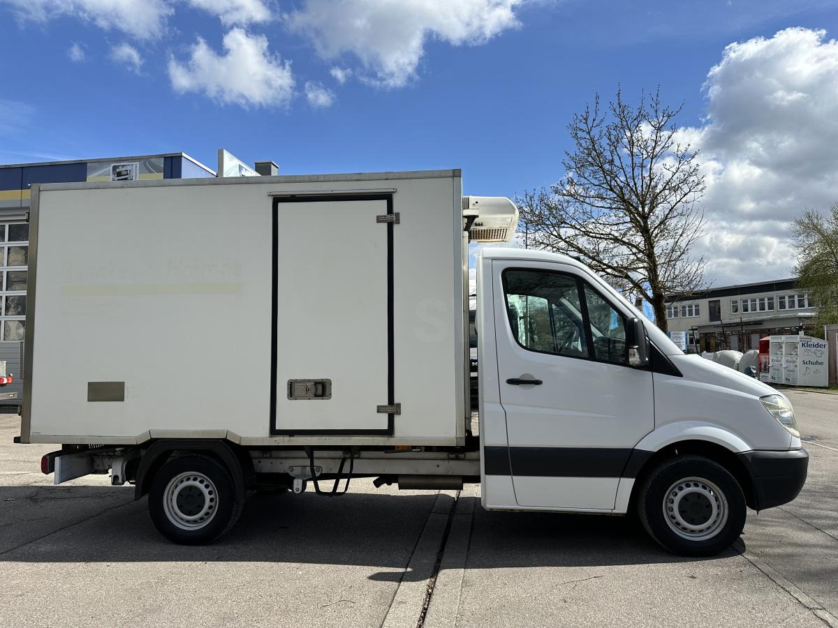 Mercedes Sprinter 315 CDI Kühlfahrzeug TK V 300 D+E Seitentüre - כלי רכב מסחרי לקירור: תמונה 3 Mercedes Sprinter 315 CDI Kühlfahrzeug TK V 300 D+E Seitentüre - כלי רכב מסחרי לקירור: תמונה 3