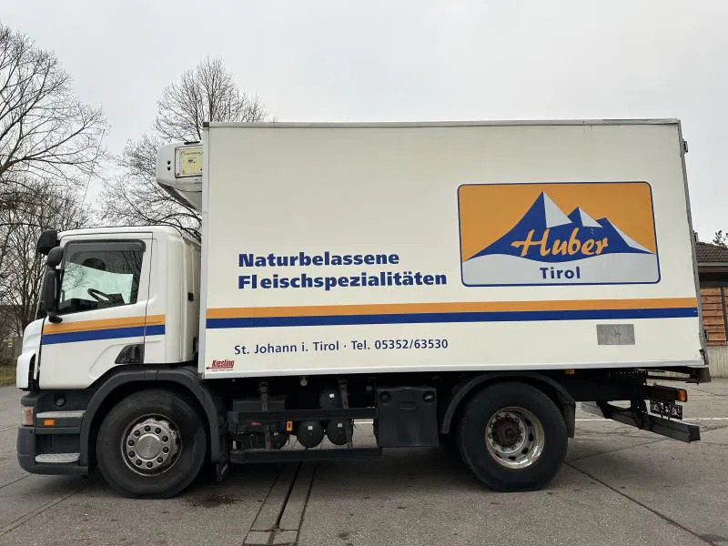 Scania P230 Fleisch Rohrbahnen - משאית קירור: תמונה 2 Scania P230 Fleisch Rohrbahnen - משאית קירור: תמונה 2