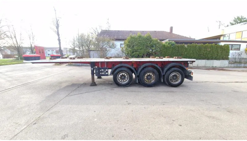 Schwarzmüller kurzes 3- Achs Chassis ADR für Chemie Spezialbehäl kurzes 3- Achs Chassis ADR für Chemie Spezialbehälter - סמיטריילר מוביל מכולות/ החלפת גוף: תמונה 1 Schwarzmüller kurzes 3- Achs Chassis ADR für Chemie Spezialbehäl kurzes 3- Achs Chassis ADR für Chemie Spezialbehälter - סמיטריילר מוביל מכולות/ החלפת גוף: תמונה 1