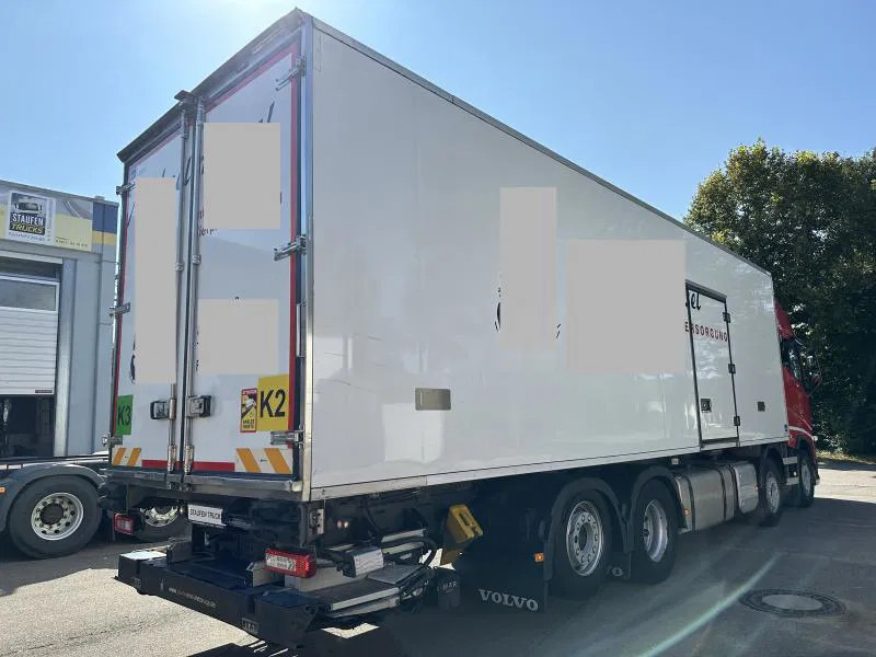 Volvo FH 16 550XL*8x2*Tief Kühlkoffer*ThermoKing*LBW - משאית קירור: תמונה 5 Volvo FH 16 550XL*8x2*Tief Kühlkoffer*ThermoKing*LBW - משאית קירור: תמונה 5