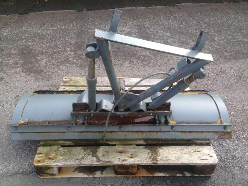 LAME NEIGE POUR PICK UP - מחרשת שלג: תמונה 4 LAME NEIGE POUR PICK UP - מחרשת שלג: תמונה 4