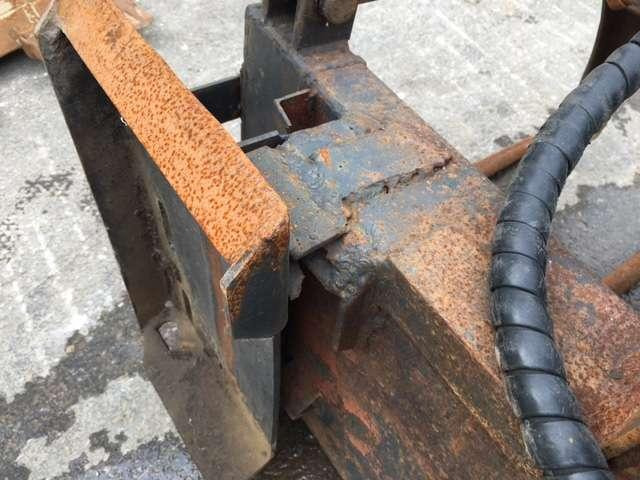 À Griffe Largeur 900mm chargeur - ציוד צמחי: תמונה 3 À Griffe Largeur 900mm chargeur - ציוד צמחי: תמונה 3