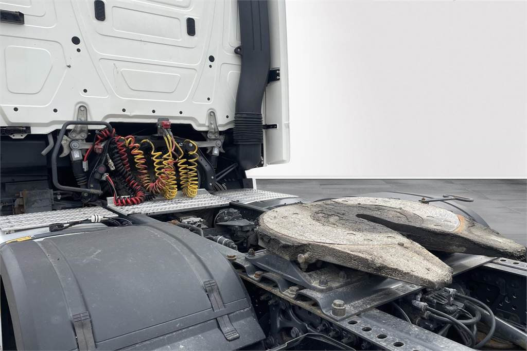 יחידת טרקטור Mercedes-Benz ACTROS 2551LS 6x2/4 Väliteli: תמונה 8