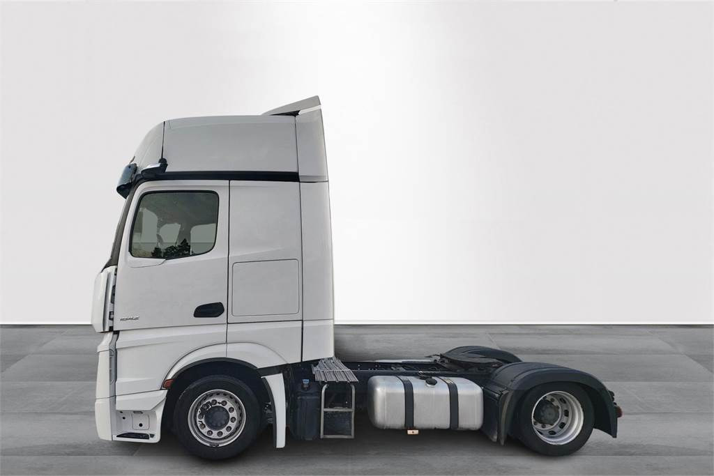 Mercedes-Benz ACTROS Actros 5 L 1842 LSnRL - יחידת טרקטור: תמונה 2 Mercedes-Benz ACTROS Actros 5 L 1842 LSnRL - יחידת טרקטור: תמונה 2