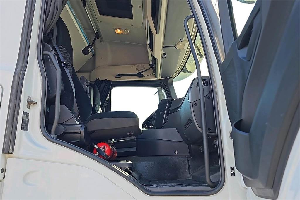 מזהיר Mercedes-Benz AROCS 3758 L 8x4: תמונה 18