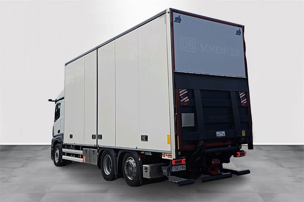 משאית תיבה Mercedes-Benz Actros 2553L - Kokosivuaukeva: תמונה 12