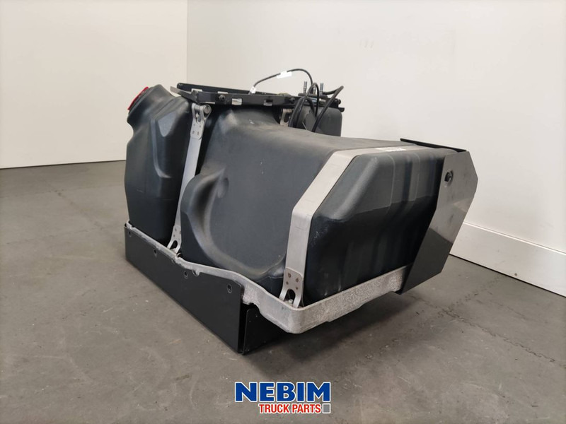 Volvo Volvo - 23267256 - Adbluetank - חלקי חילוף עבור משאית: תמונה 2 Volvo Volvo - 23267256 - Adbluetank - חלקי חילוף עבור משאית: תמונה 2