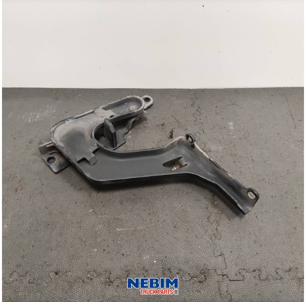 Volvo Volvo - 84104144 - Treeplank scharnier FH4 rechts - חלקי חילוף עבור משאית: תמונה 2 Volvo Volvo - 84104144 - Treeplank scharnier FH4 rechts - חלקי חילוף עבור משאית: תמונה 2