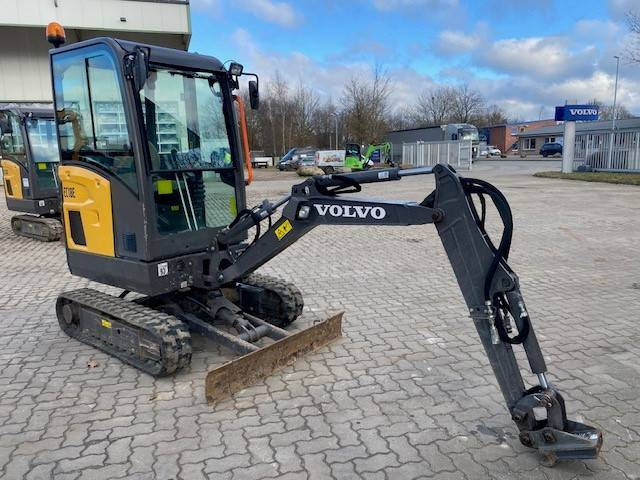 מיני מחפר Volvo EC 18 E MIETE / RENTAL (12001761): תמונה 6