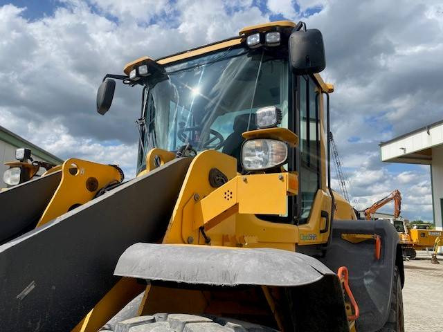 מעמיס גלגלים Volvo L 120 H MIETE / RENTAL (12001931): תמונה 10