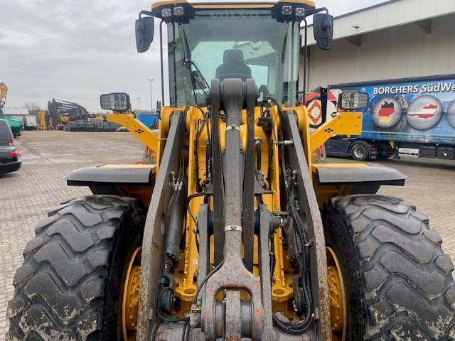 מעמיס גלגלים Volvo L 120 H MIETE / RENTAL (12005634): תמונה 9 מעמיס גלגלים Volvo L 120 H MIETE / RENTAL (12005634): תמונה 9