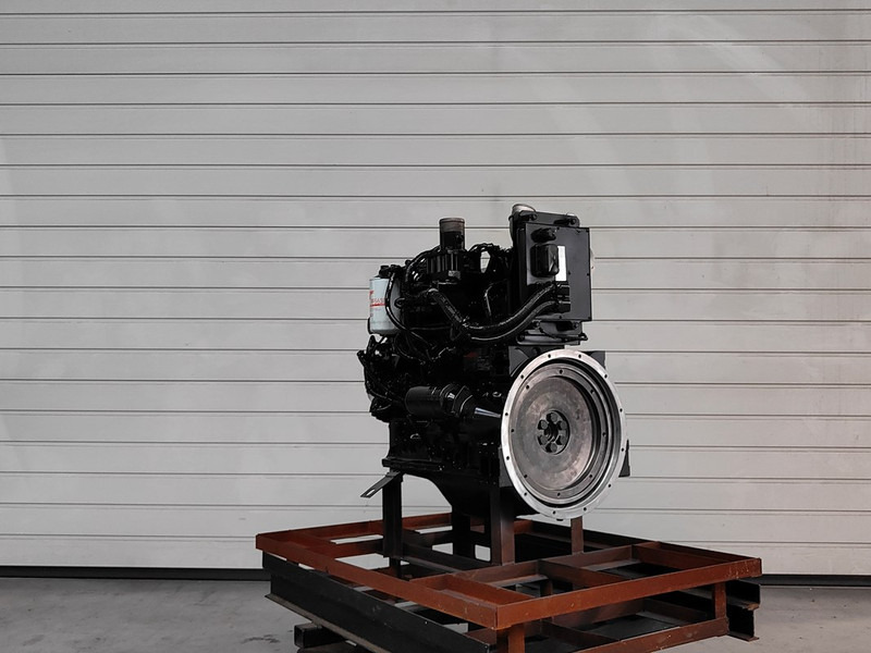 Cummins QSB3.3 RECONDITIONED - מכונת בנייה: תמונה 4 Cummins QSB3.3 RECONDITIONED - מכונת בנייה: תמונה 4