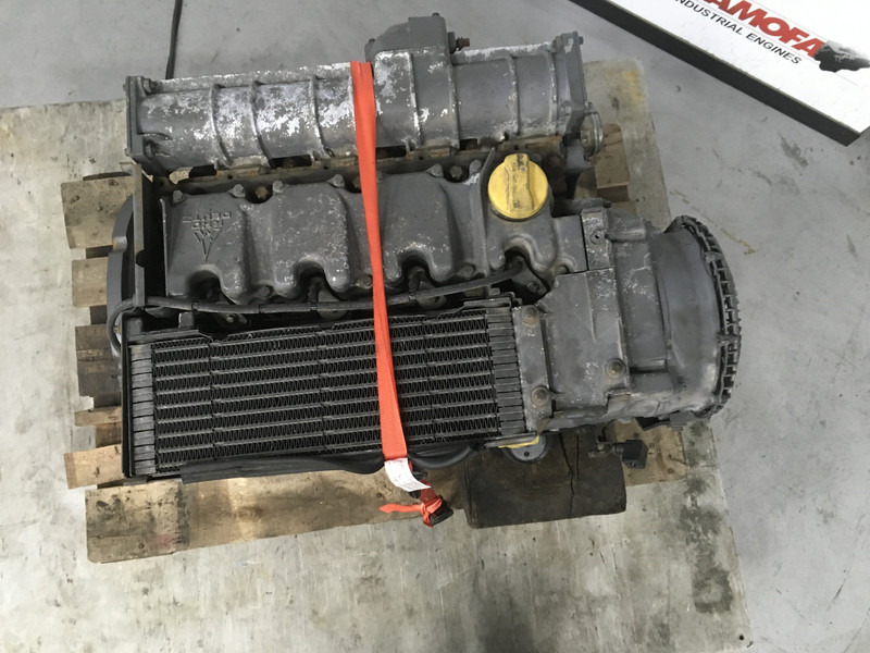 Deutz BF4L1011T USED - מכונת בנייה: תמונה 5 Deutz BF4L1011T USED - מכונת בנייה: תמונה 5