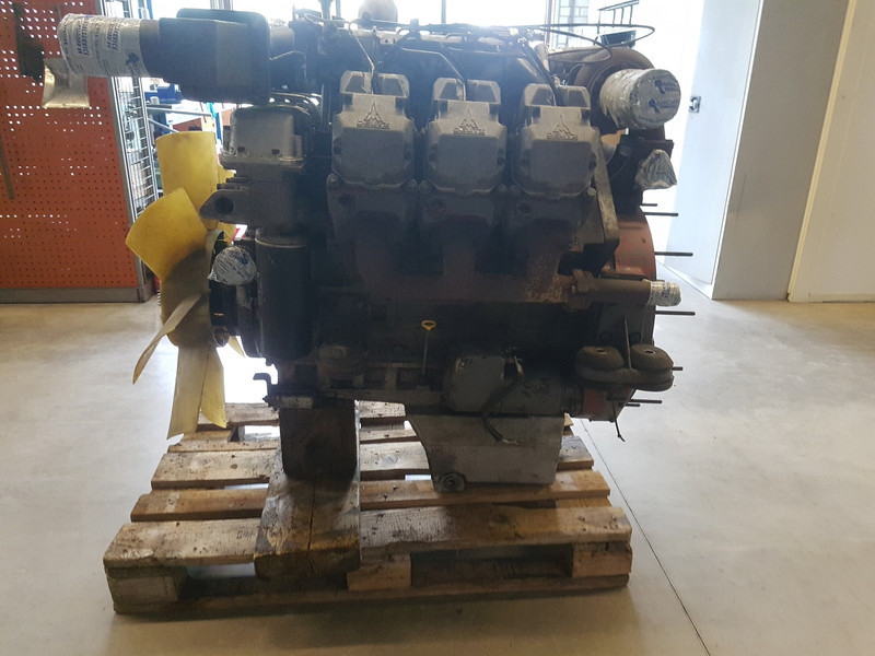 Deutz BF6M1015C USED - מכונת בנייה: תמונה 2 Deutz BF6M1015C USED - מכונת בנייה: תמונה 2