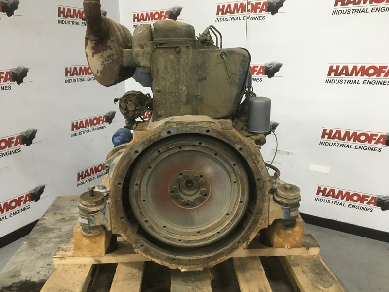 Deutz F4L912 USED - מכונת בנייה: תמונה 3 Deutz F4L912 USED - מכונת בנייה: תמונה 3