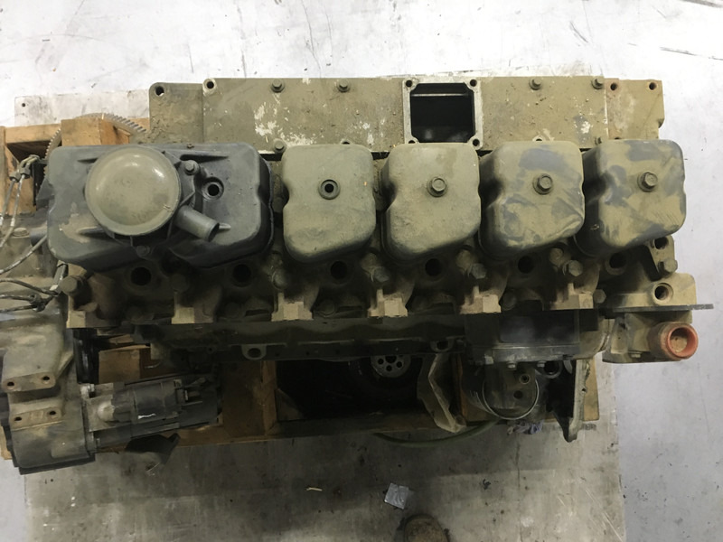 מכונת בנייה IHC/CASE CASE 668T 4GE0684F FOR PARTS: תמונה 6