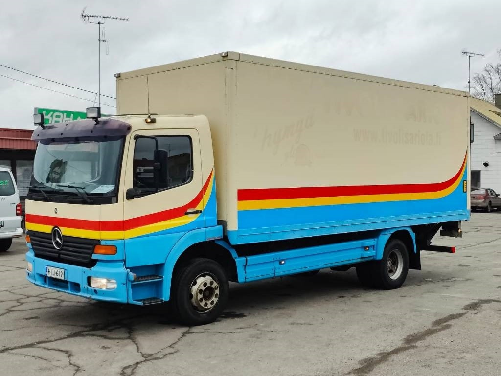 Mercedes-Benz 1223 - משאית תיבה: תמונה 1 Mercedes-Benz 1223 - משאית תיבה: תמונה 1