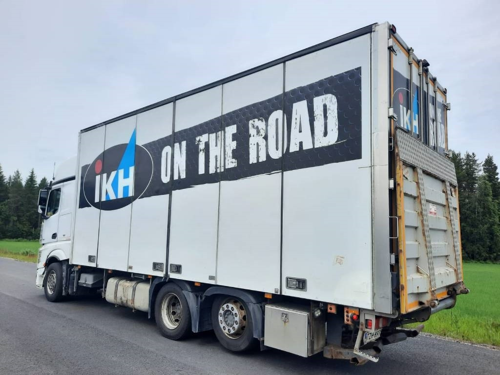 Mercedes-Benz Actros 2551 - משאית תיבה: תמונה 3 Mercedes-Benz Actros 2551 - משאית תיבה: תמונה 3