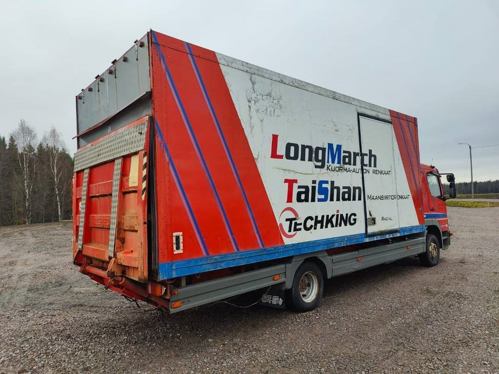 Mercedes-Benz Atego 1023 - משאית תיבה: תמונה 4 Mercedes-Benz Atego 1023 - משאית תיבה: תמונה 4