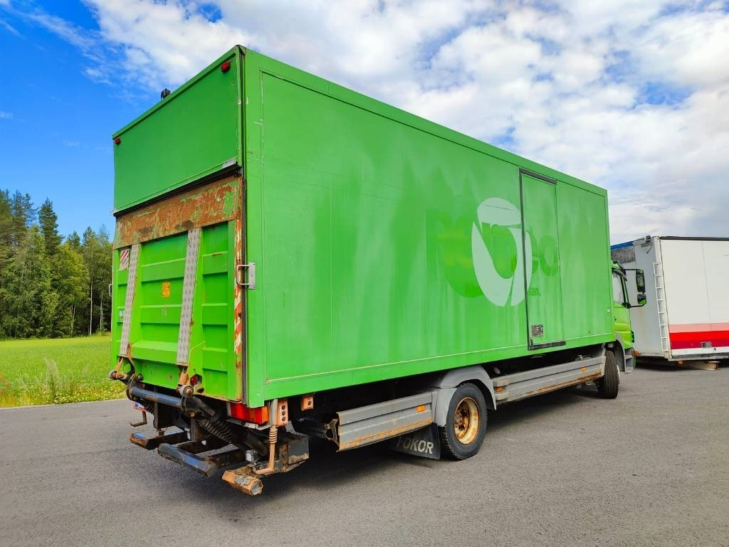 Mercedes-Benz Atego 1224 - משאית תיבה: תמונה 4 Mercedes-Benz Atego 1224 - משאית תיבה: תמונה 4