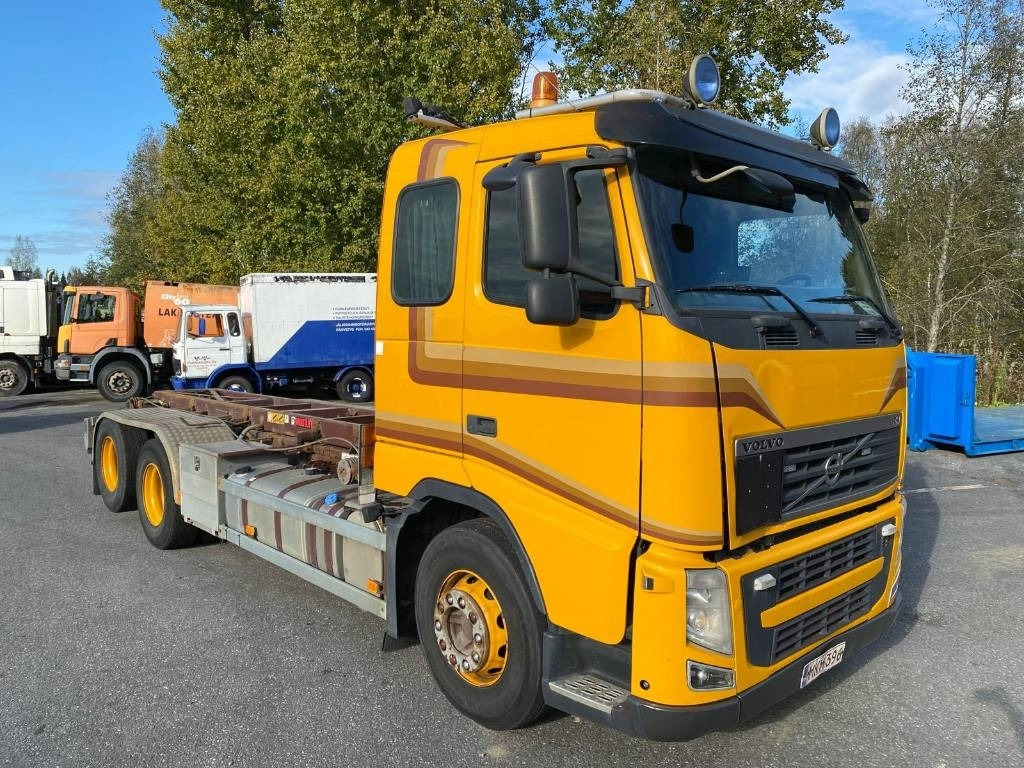 Volvo FH 13 420 - משאית דילוג העמסה: תמונה 2 Volvo FH 13 420 - משאית דילוג העמסה: תמונה 2