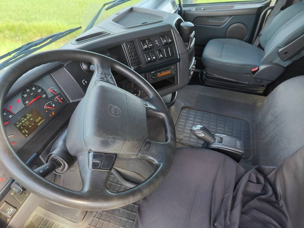 משאית תיבה Volvo FH 13 460: תמונה 9