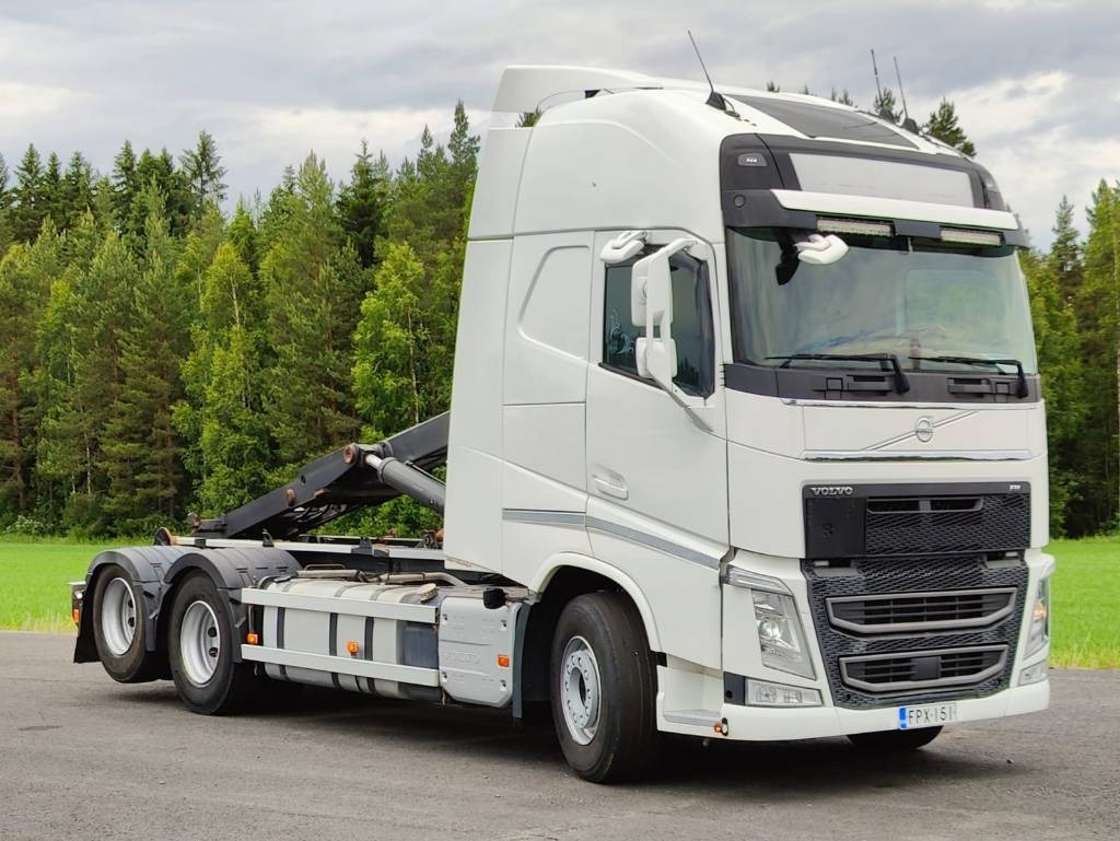 Volvo FH 540 - משאית הרמת וו: תמונה 2 Volvo FH 540 - משאית הרמת וו: תמונה 2