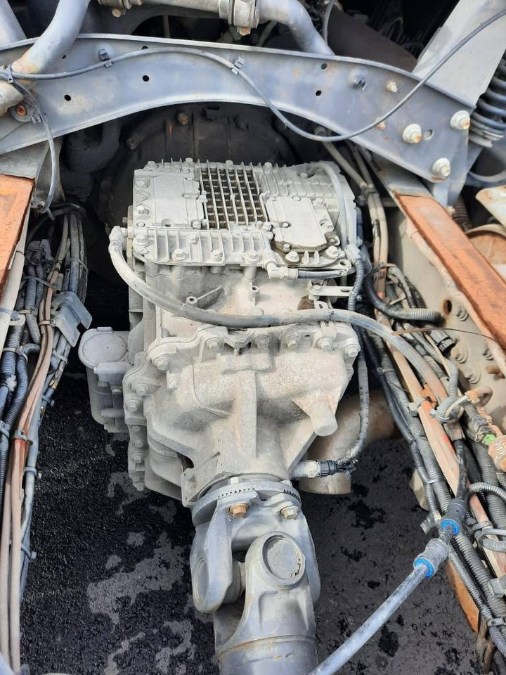 Volvo FH13 - משאית עם שלדת תא: תמונה 5 Volvo FH13 - משאית עם שלדת תא: תמונה 5