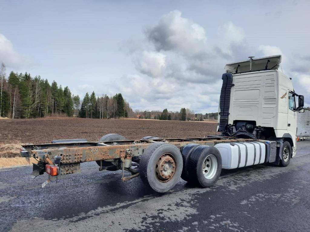 Volvo FH13 - משאית עם שלדת תא: תמונה 4 Volvo FH13 - משאית עם שלדת תא: תמונה 4