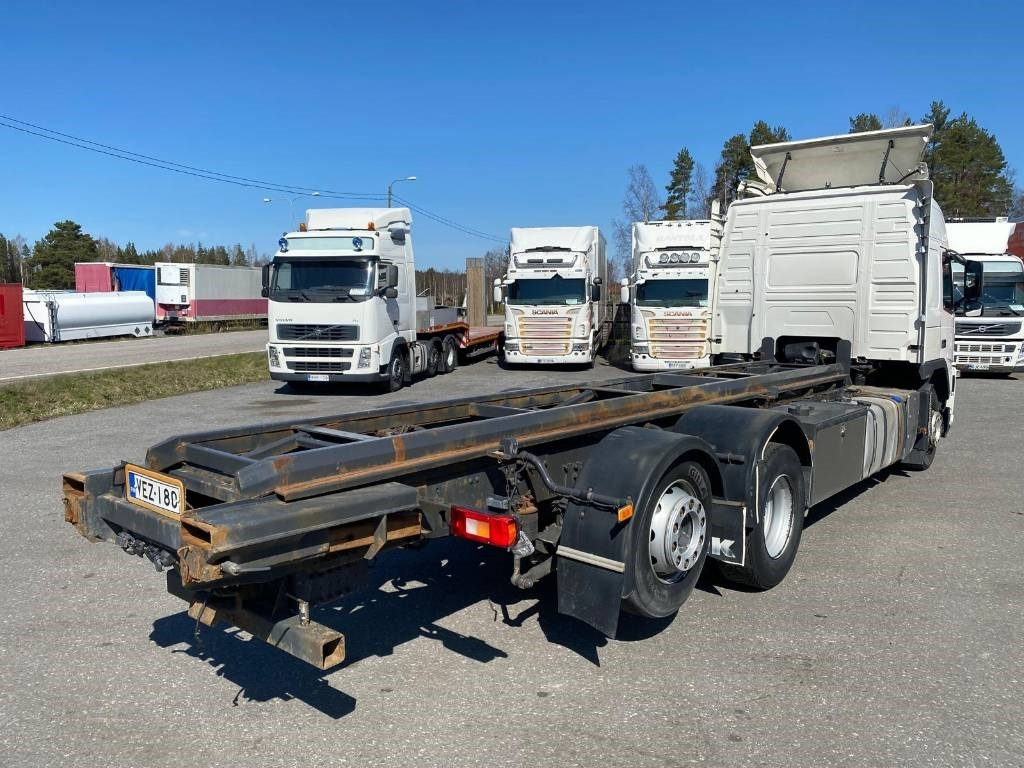 Volvo FM 13 - מוביל מכולות/ משאית החלפת גוף: תמונה 4 Volvo FM 13 - מוביל מכולות/ משאית החלפת גוף: תמונה 4