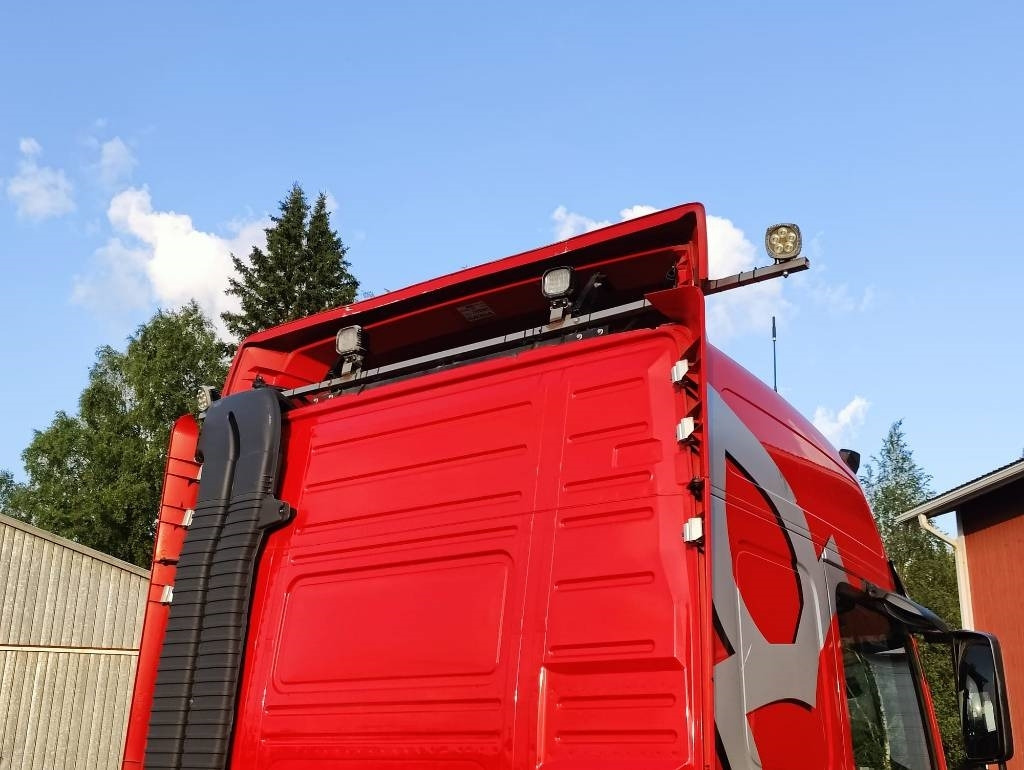 מוביל מכולות/ משאית החלפת גוף Volvo FM 500: תמונה 14