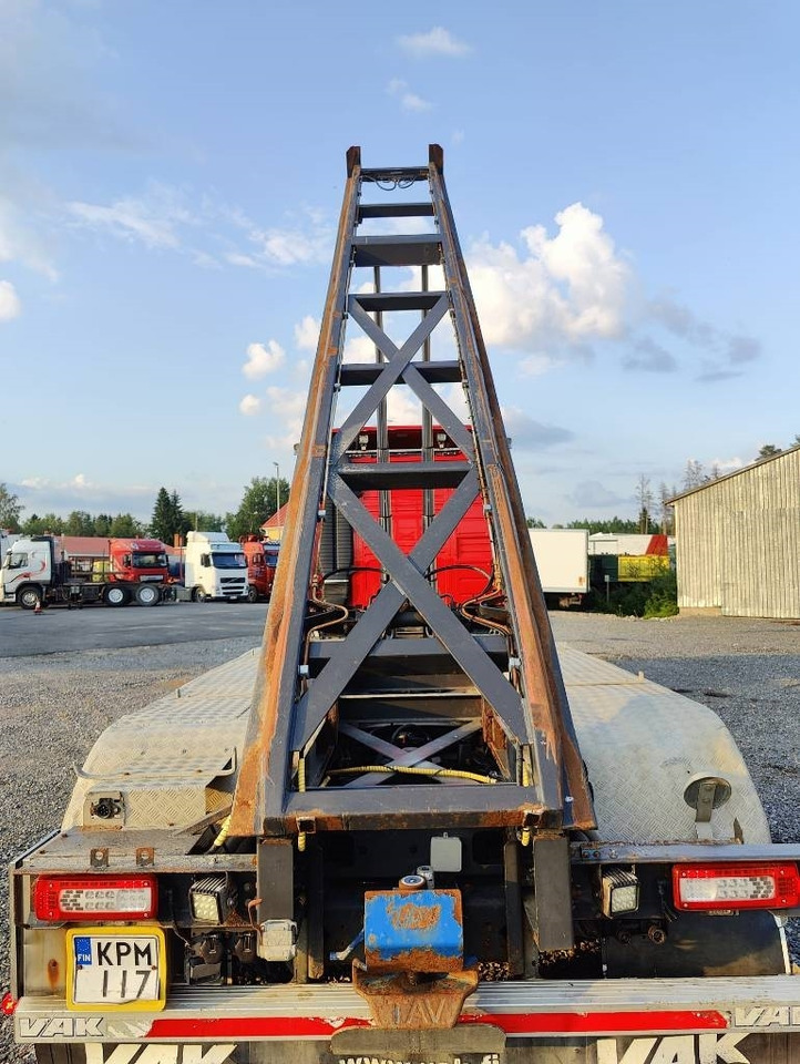 Volvo FM 500 - מוביל מכולות/ משאית החלפת גוף: תמונה 5 Volvo FM 500 - מוביל מכולות/ משאית החלפת גוף: תמונה 5