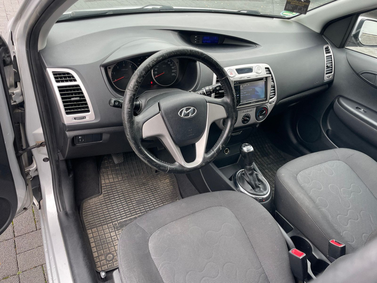 סדאן Hyundai i20 1.4 Diesel Klima: תמונה 11