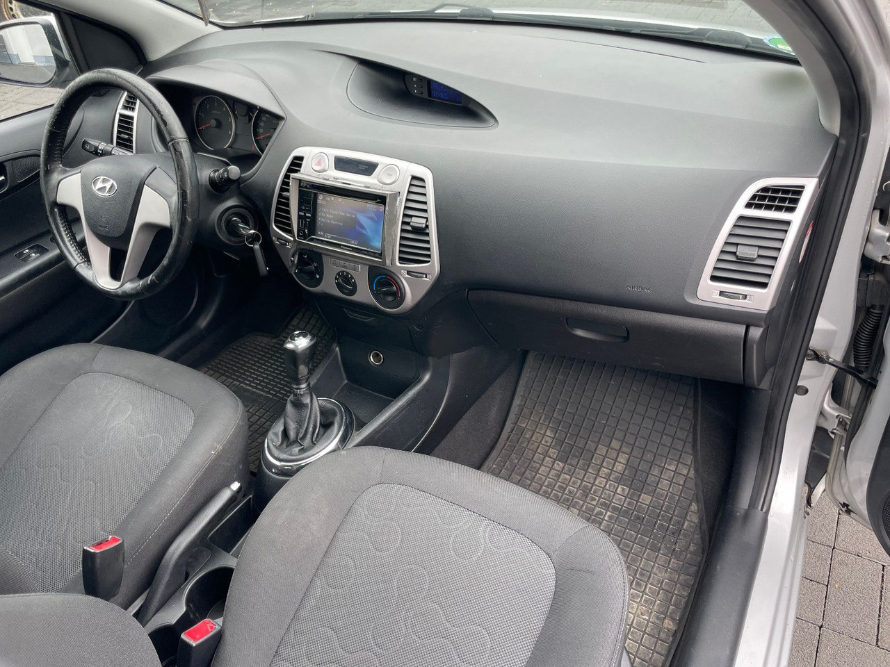 סדאן Hyundai i20 1.4 Diesel Klima: תמונה 17