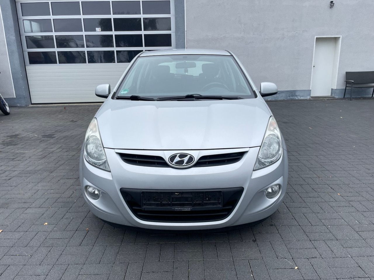Hyundai i20 1.4 Diesel Klima - סדאן: תמונה 5 Hyundai i20 1.4 Diesel Klima - סדאן: תמונה 5