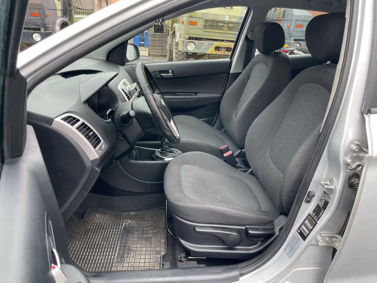 סדאן Hyundai i20 1.4 Diesel Klima: תמונה 9