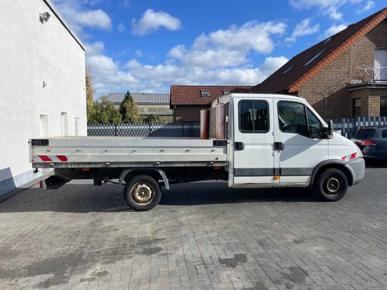 Iveco Daily 35S14 Pritsche, DoKa, Klima - כלי רכב מסחרי במיטה שטוחה, כלי רכב מסחרי קומבי: תמונה 5 Iveco Daily 35S14 Pritsche, DoKa, Klima - כלי רכב מסחרי במיטה שטוחה, כלי רכב מסחרי קומבי: תמונה 5