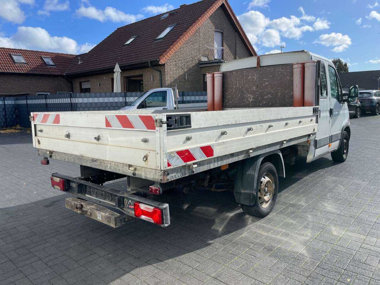 Iveco Daily 35S14 Pritsche, DoKa, Klima - כלי רכב מסחרי במיטה שטוחה, כלי רכב מסחרי קומבי: תמונה 2 Iveco Daily 35S14 Pritsche, DoKa, Klima - כלי רכב מסחרי במיטה שטוחה, כלי רכב מסחרי קומבי: תמונה 2