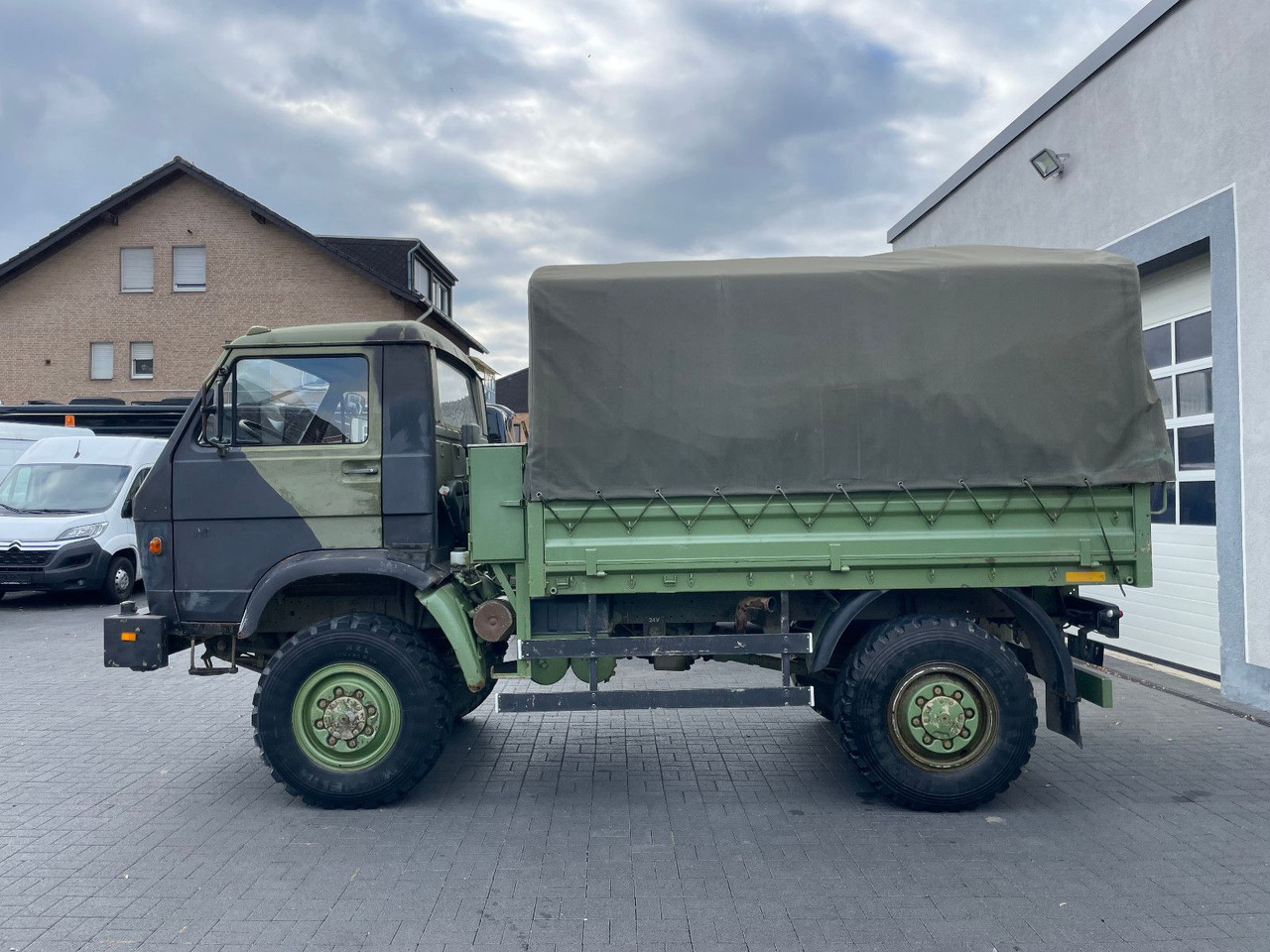 MAN 8.136 4X4 - כלי רכב מסחרי עם וילונות צד: תמונה 2 MAN 8.136 4X4 - כלי רכב מסחרי עם וילונות צד: תמונה 2