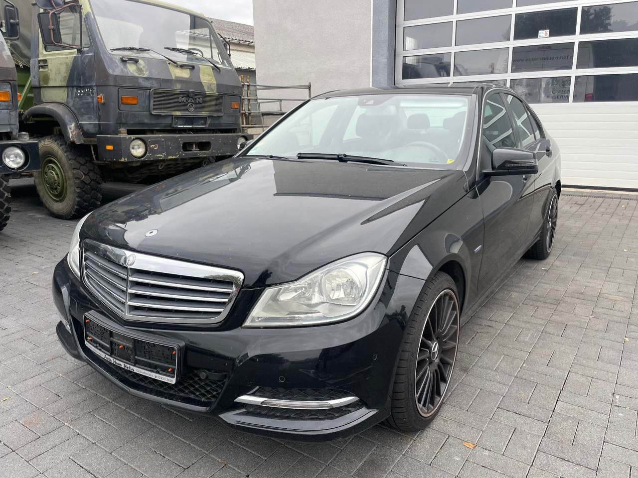 Mercedes-Benz C 180 C -Klasse Lim. C 180 CGI BlueEfficiency - סדאן: תמונה 3 Mercedes-Benz C 180 C -Klasse Lim. C 180 CGI BlueEfficiency - סדאן: תמונה 3