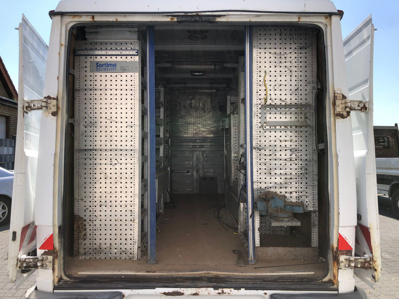 הַחכָּרָה  Mercedes-Benz Vario 816 Mercedes-Benz Vario 816: תמונה 10