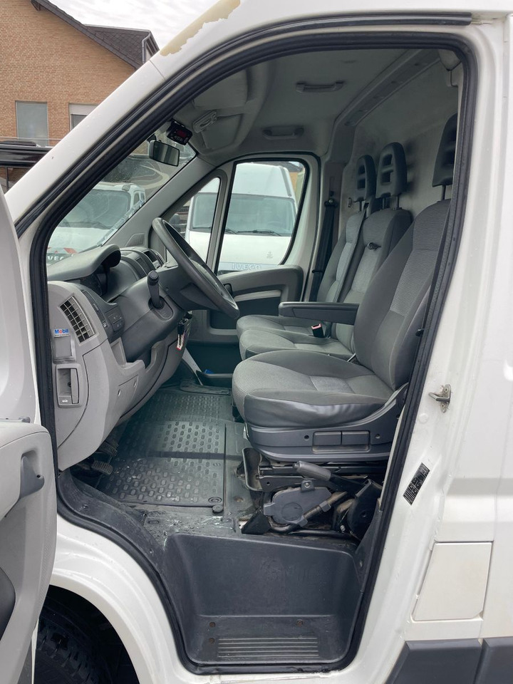 כלי רכב מסחרי לקירור Peugeot Boxer 120 HDI Kühlkastenwagen: תמונה 11 כלי רכב מסחרי לקירור Peugeot Boxer 120 HDI Kühlkastenwagen: תמונה 11