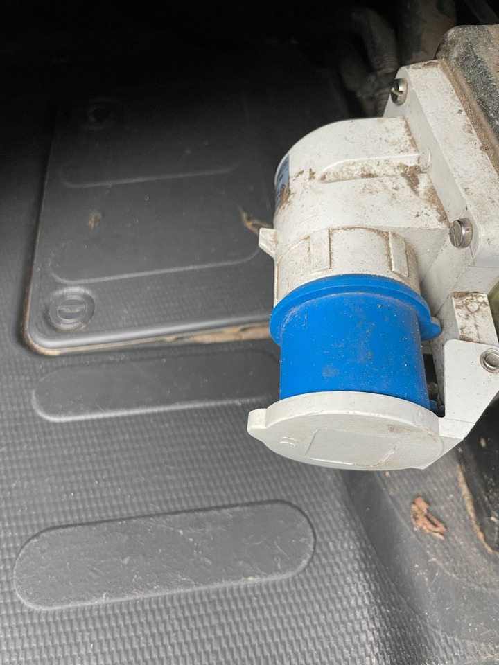 כלי רכב מסחרי לקירור Peugeot Boxer 120 HDI Kühlkastenwagen: תמונה 34 כלי רכב מסחרי לקירור Peugeot Boxer 120 HDI Kühlkastenwagen: תמונה 34