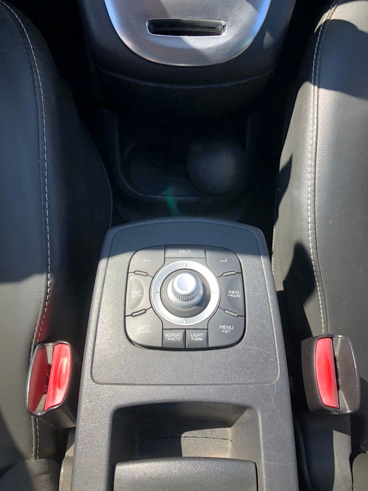 כלי רכב מסחרי לנוסעים Renault Scenic  Grand 2.0 dCi 150 BOSE Edition,Automatik: תמונה 14