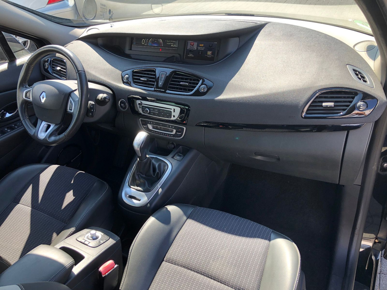 כלי רכב מסחרי לנוסעים Renault Scenic  Grand 2.0 dCi 150 BOSE Edition,Automatik: תמונה 21